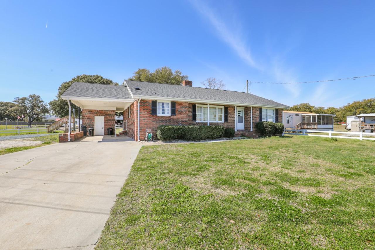 Spacious Home With Waterfront View-Welcome Pets Sneads Ferry Exterior foto