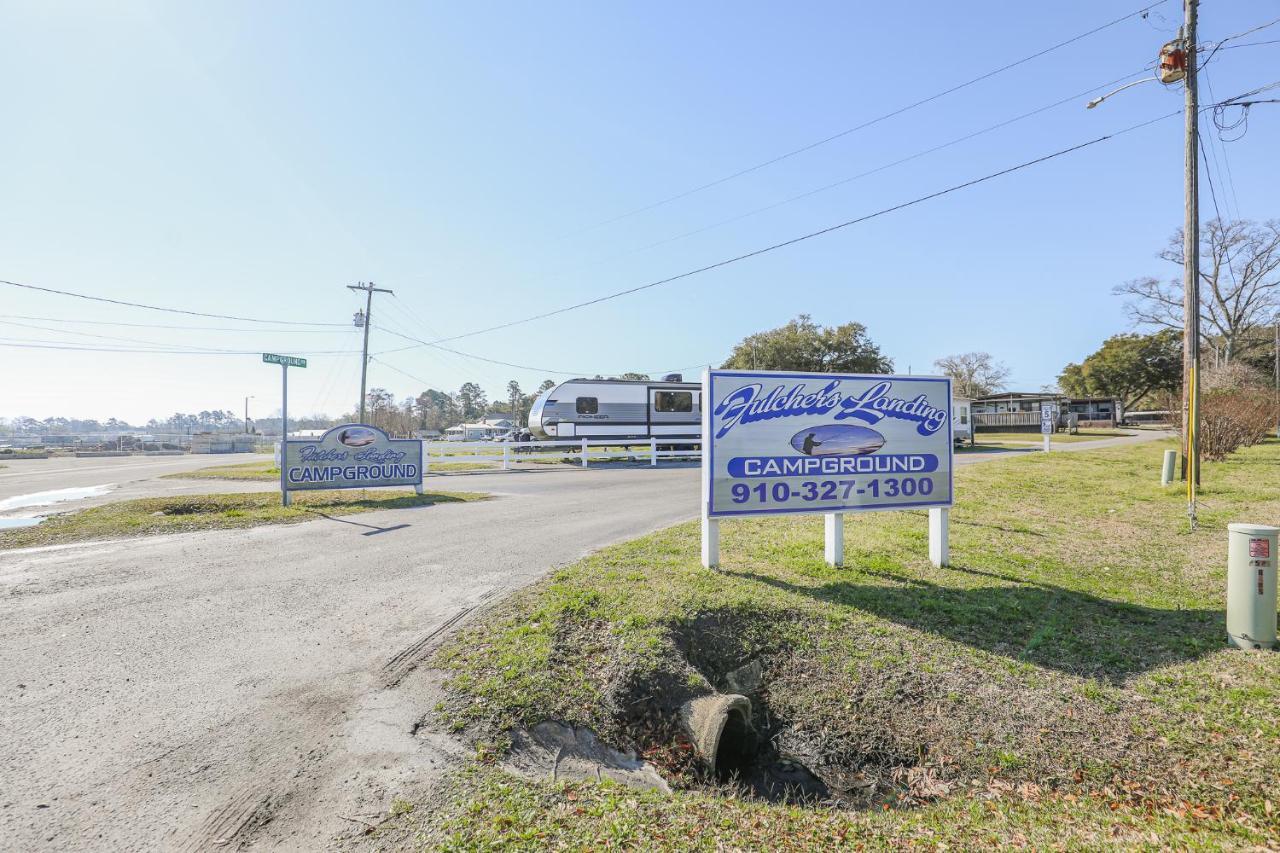 Spacious Home With Waterfront View-Welcome Pets Sneads Ferry Exterior foto