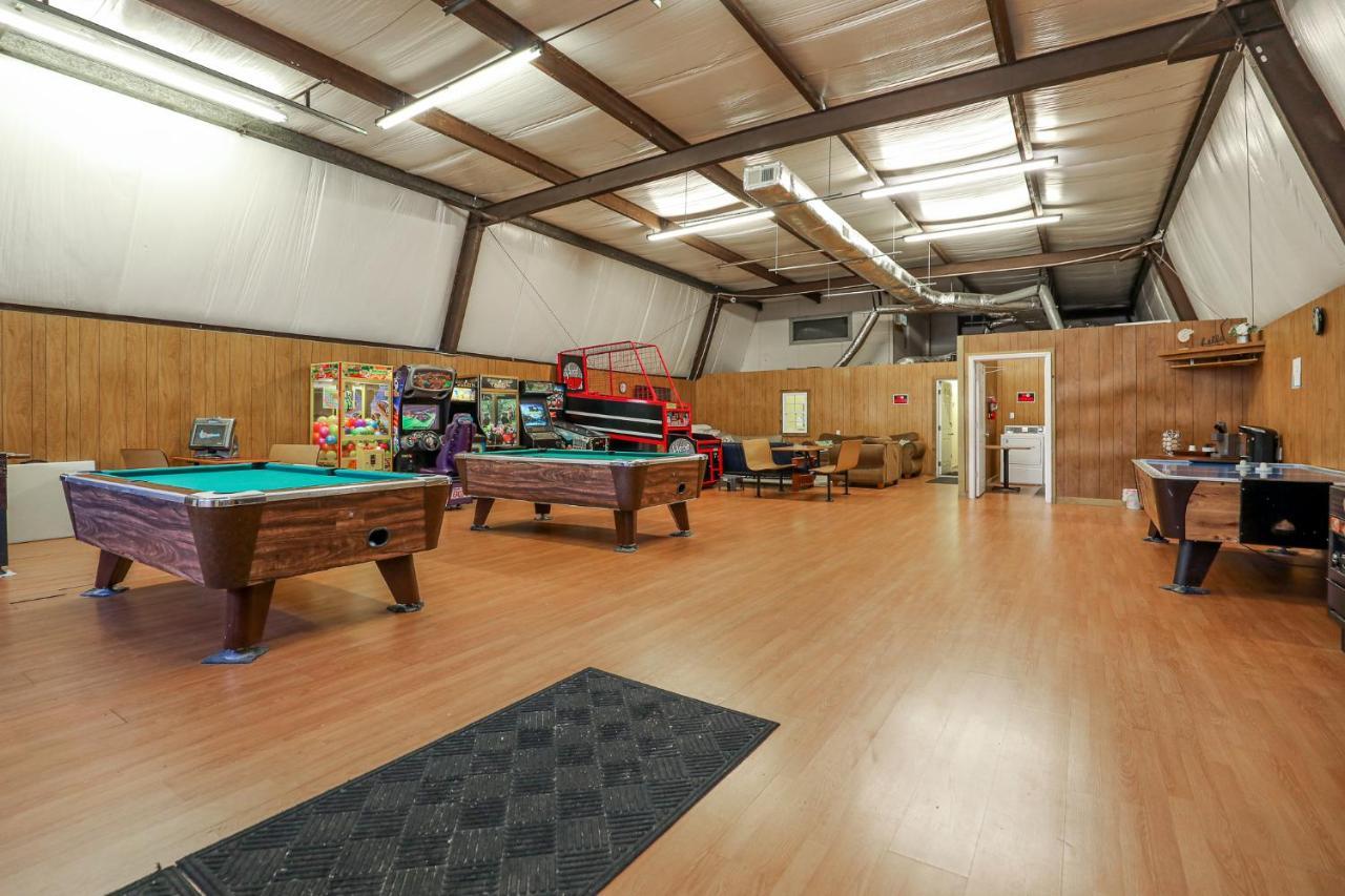 Spacious Home With Waterfront View-Welcome Pets Sneads Ferry Exterior foto