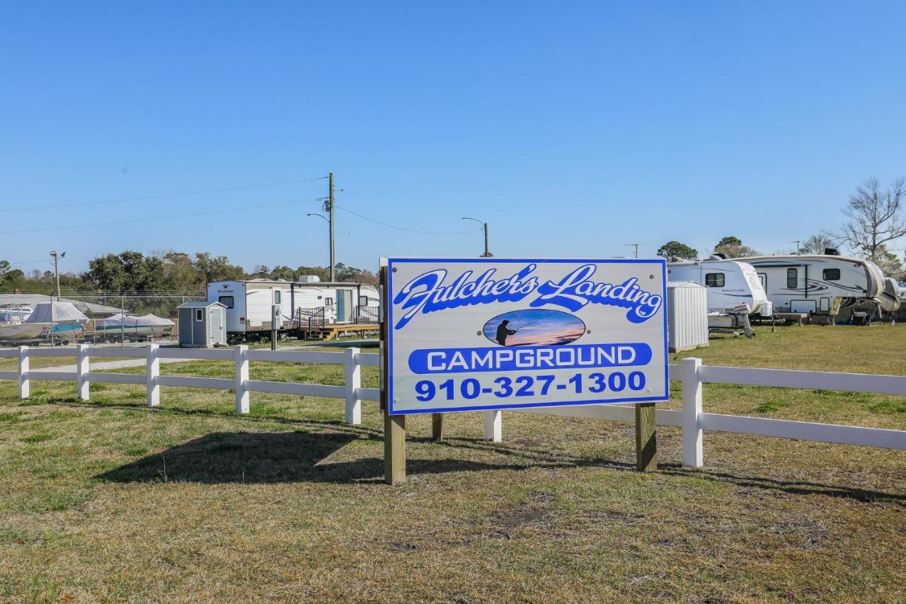 Spacious Home With Waterfront View-Welcome Pets Sneads Ferry Exterior foto